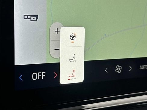 New 2025 Ford Expedition Active image 36