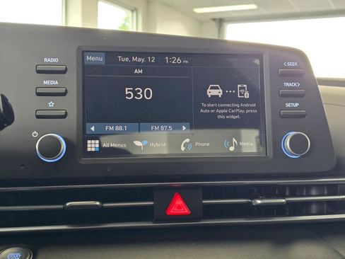 New 2026 Hyundai Elantra Hybrid FWD image 25