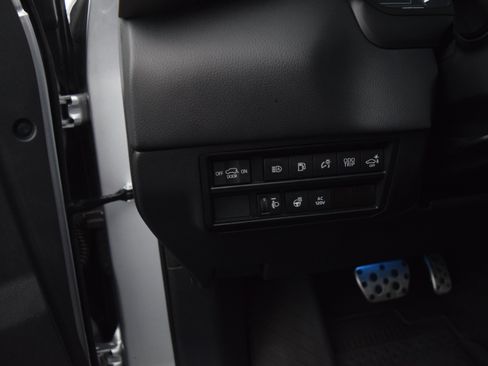 Used 2024 Toyota Sequoia SR5 w/ SR5 Premium Package AWD/4WD image 12
