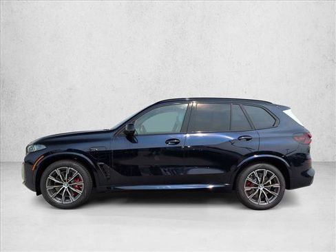 New 2026 BMW X5 xDrive50e w/ M Sport Package AWD/4WD image 5