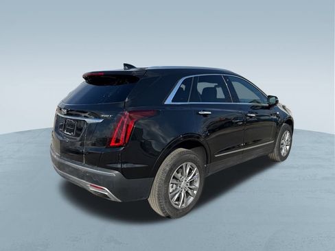 Used 2022 Cadillac XT5 Premium Luxury w/ LPO, Floor Liner Package image 7