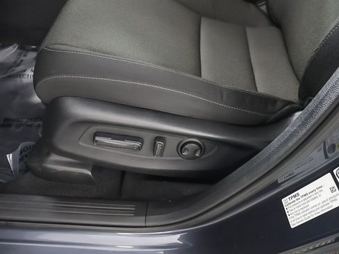 Used 2024 Honda CR-V EX image 31