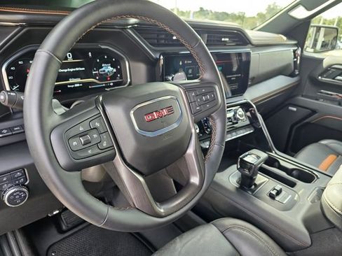 Used 2025 GMC Sierra 1500 AT4 w/ AT4 Premium Package image 18