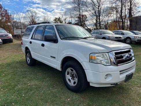 Used 2008 Ford Expedition XLT image 1