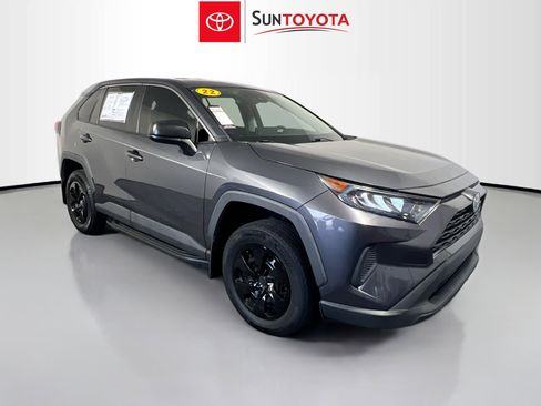 Used 2022 Toyota RAV4 LE FWD image 1