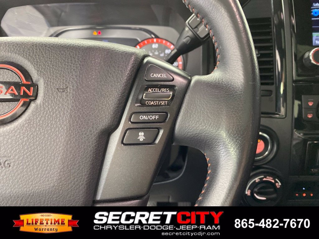 Used 2023 Nissan Titan PRO-4X w/ Pro-4x Convenience Package AWD/4WD image 15