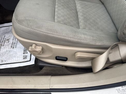 Used 2010 Ford Fusion SE FWD image 20