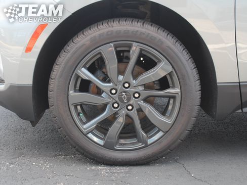 Used 2024 Chevrolet Equinox RS w/ RS Leather Package AWD/4WD image 31