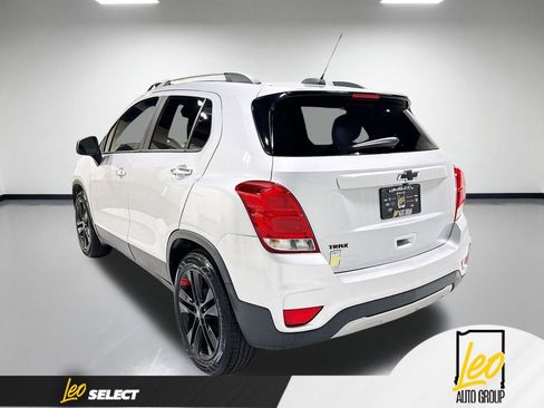 Used 2019 Chevrolet Trax LT w/ Redline Edition FWD image 10