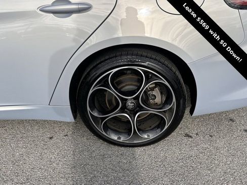 Used 2025 Alfa Romeo Giulia AWD w/ Driving Assist Package image 23