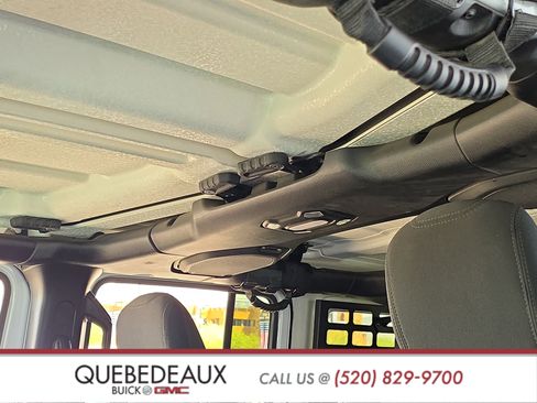 Used 2019 Jeep Wrangler Unlimited Rubicon AWD/4WD image 13