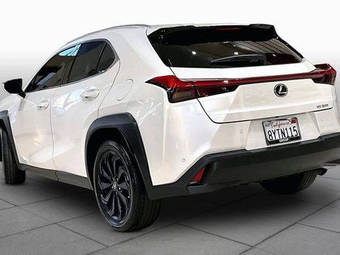 Used 2022 Lexus UX 200 w/ Accessory Package (Z1) FWD image 11