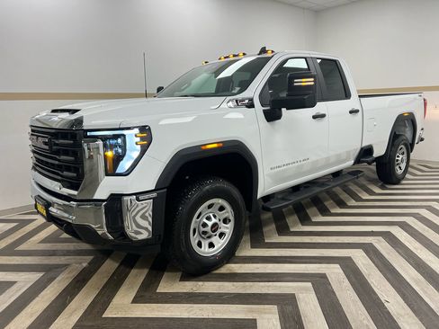 New 2026 GMC Sierra 2500 Pro w/ Convenience Package AWD/4WD image 1
