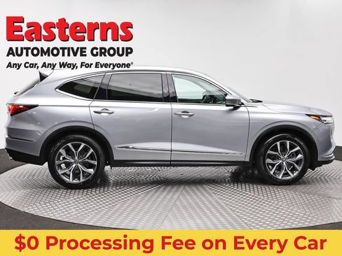 Used 2023 Acura MDX SH-AWD w/ Technology Package image 4