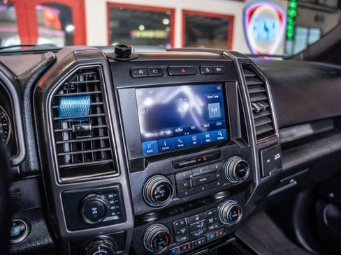 Used 2020 Ford F150 Raptor w/ Equipment Group 802A Luxury image 17