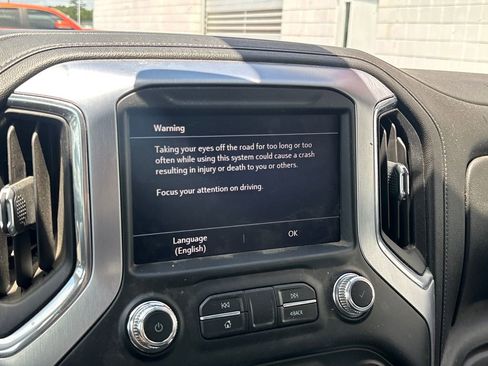 Used 2020 GMC Sierra 1500 SLE w/ SLE Value Package AWD/4WD image 13