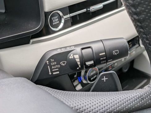 Used 2025 Mitsubishi Outlander SEL FWD image 25