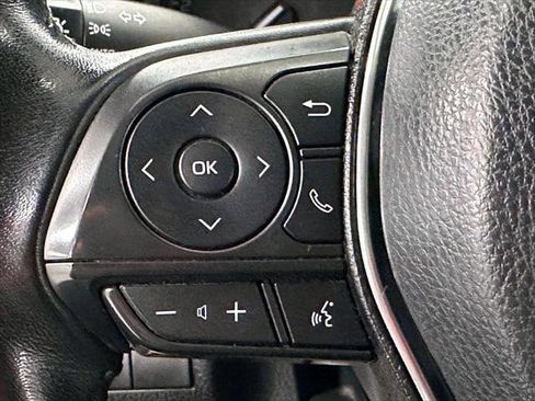 Certified 2019 Toyota Camry SE image 21