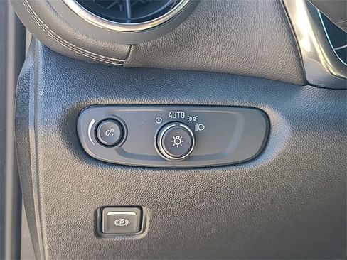 New 2026 Chevrolet Blazer LT image 19