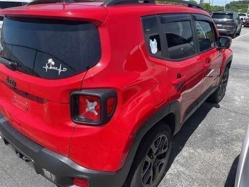 Certified 2019 Jeep Renegade Altitude w/ Quick Order Package 2XM AWD/4WD image 6