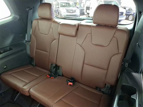 Used 2023 Kia Telluride EX w/ EX Captain's Chair Package image 15