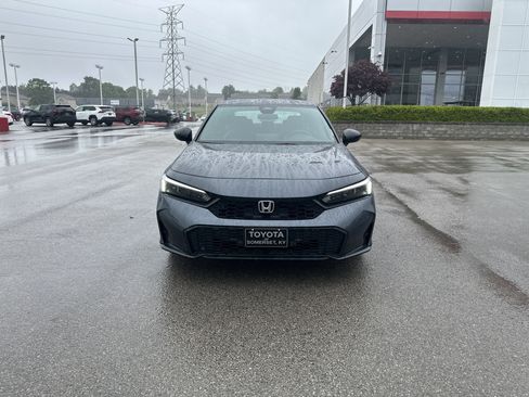 Used 2025 Honda Civic Sport image 2