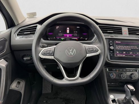 Used 2024 Volkswagen Tiguan Wolfsburg Edition image 15