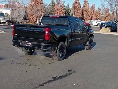 New 2026 Chevrolet Silverado 1500 Custom Trail Boss w/ Dark Appearance Package image 4
