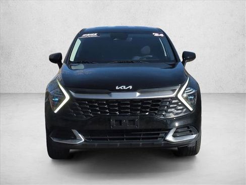 Used 2024 Kia Sportage LX image 2