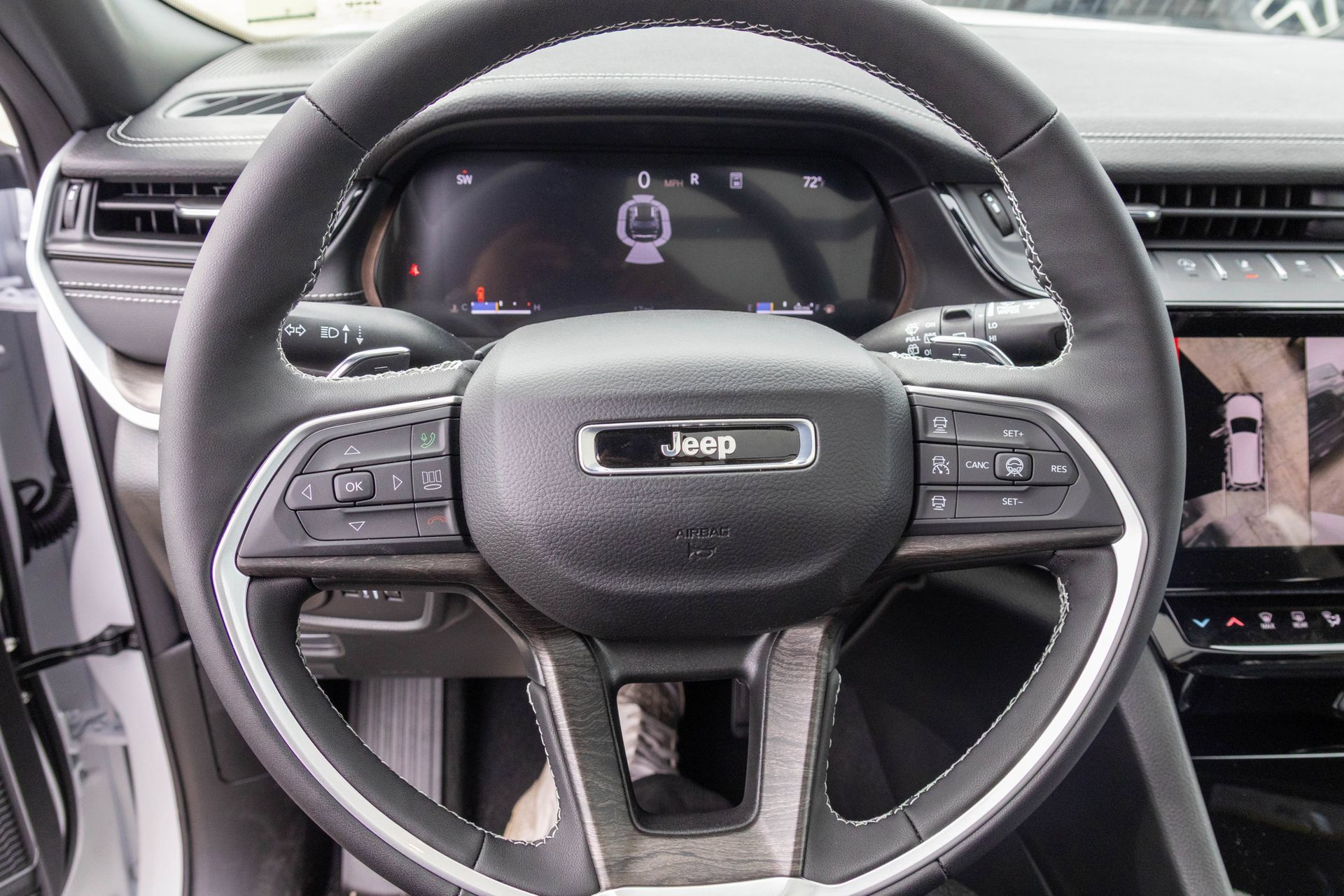 New 2026 Jeep Grand Cherokee Limited AWD/4WD image 31