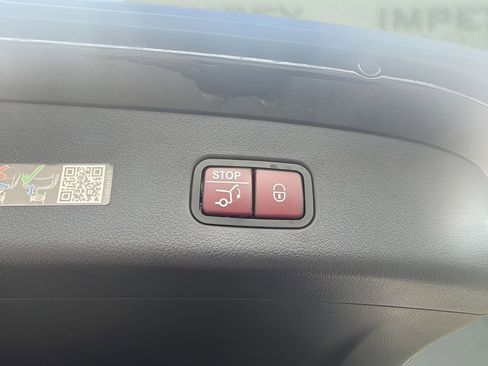 Used 2024 Mercedes-Benz GLC 43 AMG 4MATIC w/ Driver Assistance Package image 29