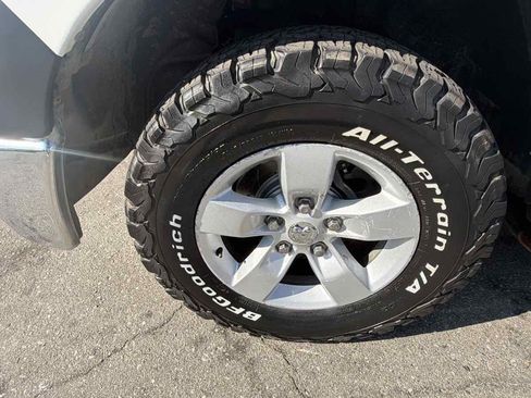 Used 2018 RAM 1500 ST w/ SXT Appearance Group AWD/4WD image 8