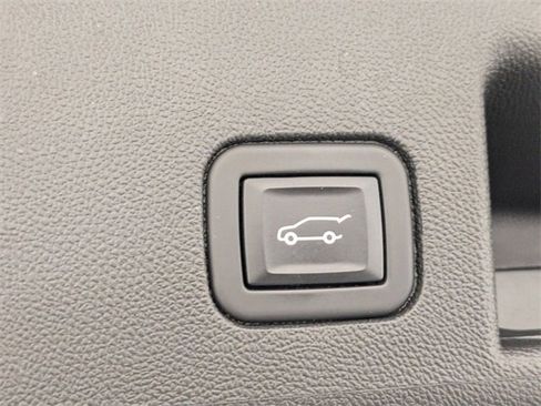 Certified 2023 Chevrolet Equinox RS w/ RS Leather Package image 32