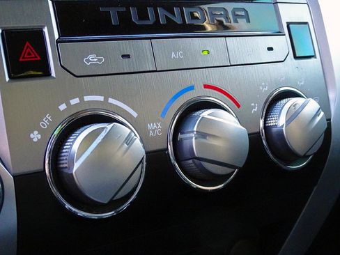 Used 2014 Toyota Tundra SR5 w/ SR5 Upgrade Package AWD/4WD image 41