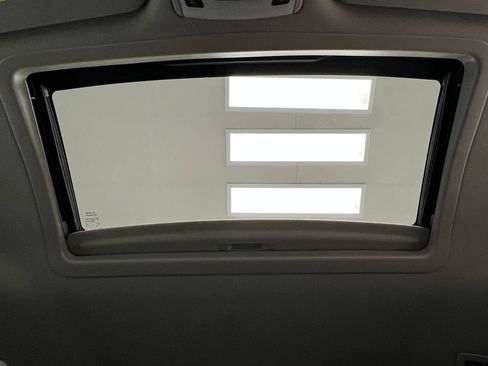 Used 2013 Toyota Sienna XLE image 27