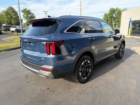 New 2026 Kia Sorento S AWD/4WD image 8