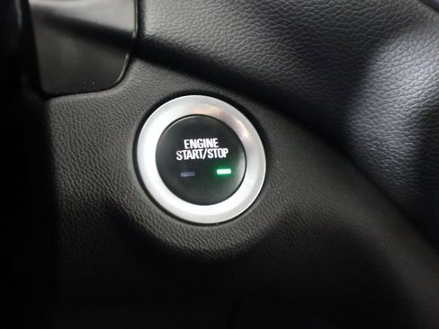 Used 2019 Chevrolet Equinox LT w/ Driver Convenience Package FWD image 34