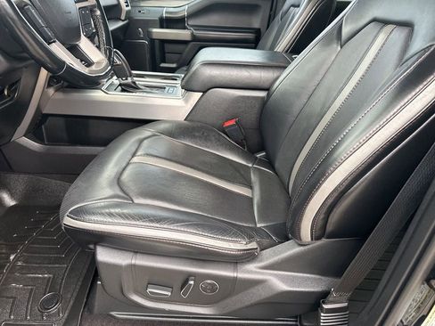 Used 2018 Ford F150 Platinum w/ Equipment Group 701A Luxury AWD/4WD image 11