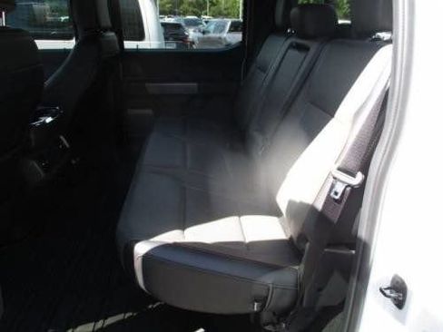 Used 2025 Ford F150 Lariat w/ Equipment Group 501A Mid image 7