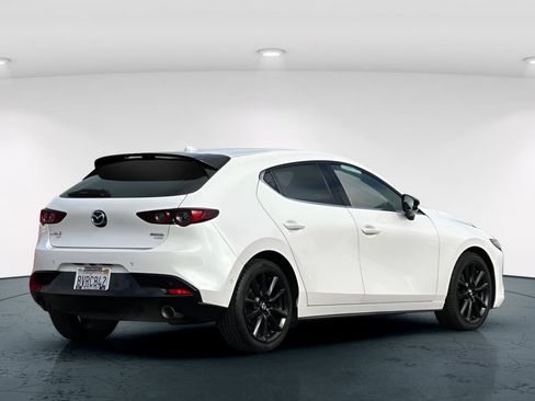 Used 2021 MAZDA MAZDA3 Hatchback w/Premium Plus Pkg image 6
