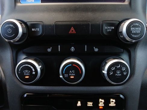 Used 2024 RAM 1500 Lone Star AWD/4WD image 4