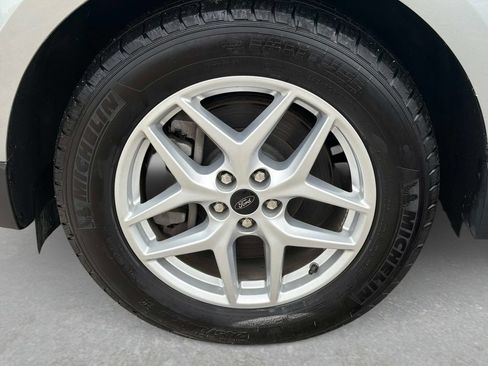 Used 2024 Ford Edge SEL w/ Convenience Package AWD/4WD image 12