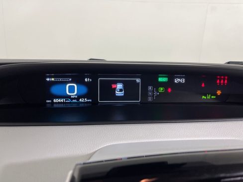 Certified 2021 Toyota Prius XLE w/ Carpet Mat Package (TMS) AWD/4WD image 18