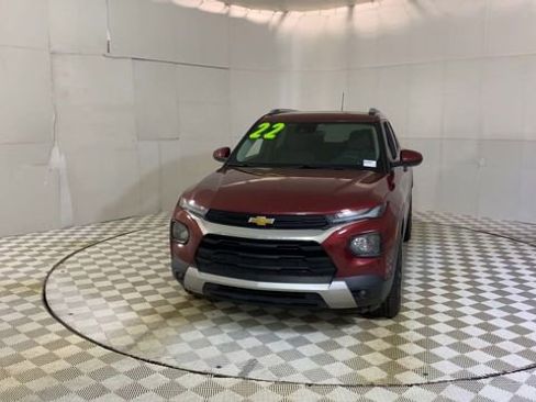 Used 2022 Chevrolet TrailBlazer LT image 3