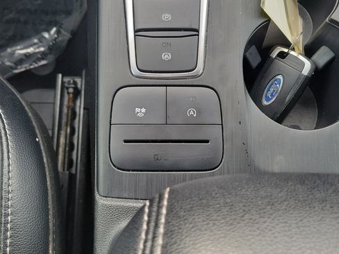 Used 2022 Ford Escape SEL w/ Technology Package image 34