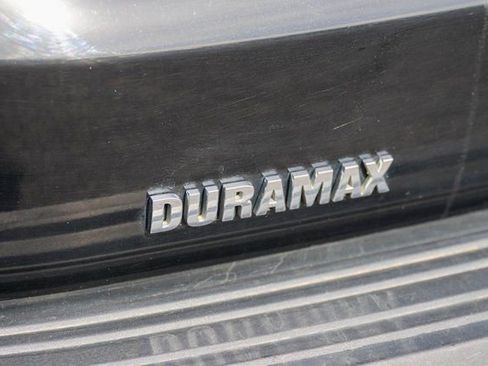 Used 2024 Chevrolet Tahoe High Country image 9