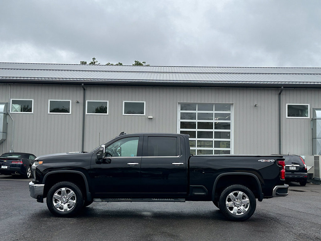 Used 2020 Chevrolet Silverado 2500 LTZ w/ LTZ Premium Package AWD/4WD image 15