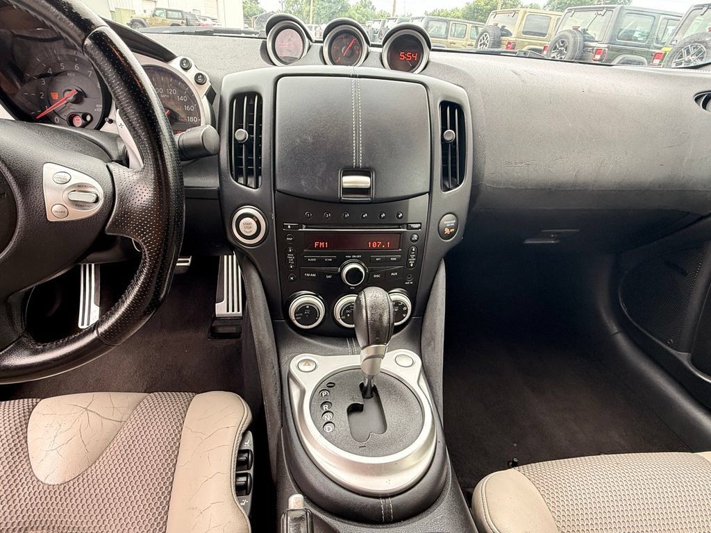 Used 2011 Nissan 370Z Touring RWD image 22