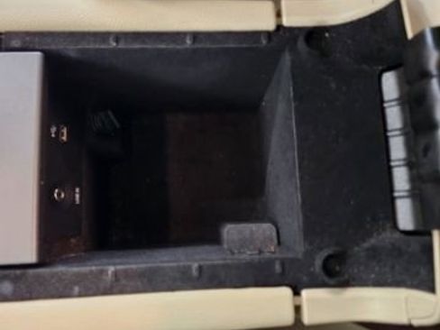 Used 2017 Ford Taurus SEL image 20