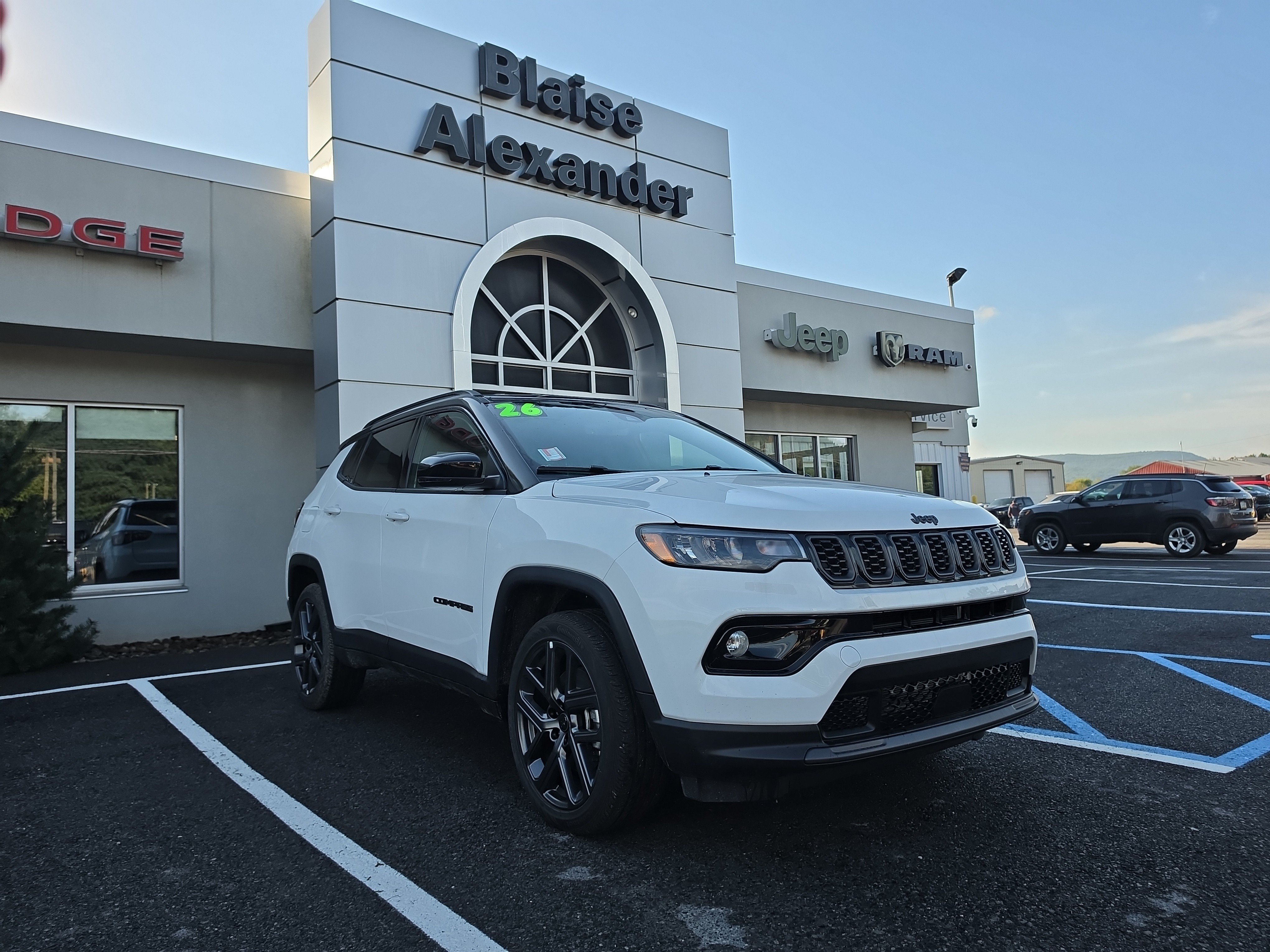 New 2026 Jeep Compass Limited AWD/4WD image 1